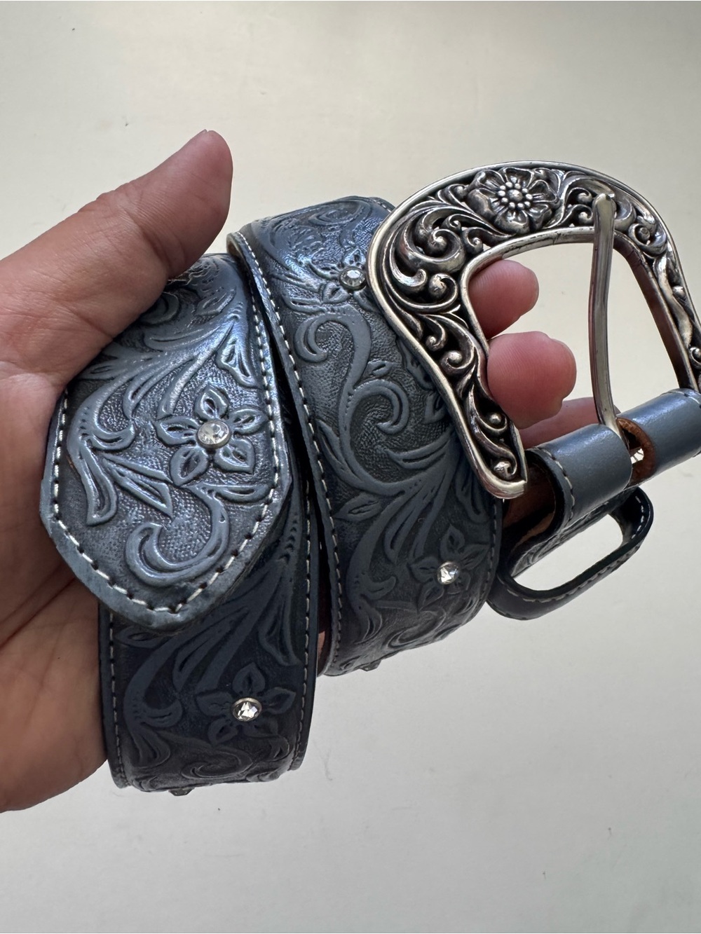 Justin Blue Tooled Floral Leather Belt size 34 - Picture 2 of 7